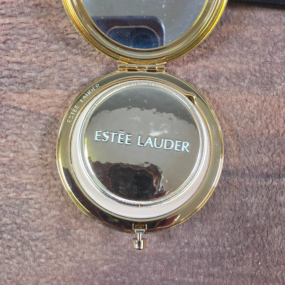 Estee Lauder Re-Nutriv Powder Compact Womens OS Gold Good Crystal Ruby Red Jewel